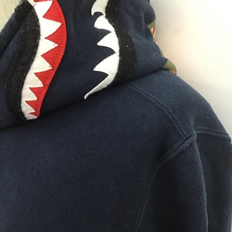 アベイシングエイプ A BATHING APE パーカー 長袖 ジップアップパーカー 長袖パーカー プリントスウェット 1周年 M ロゴ、文字 紺 / ネイビー /  メンズ USED 古着 中古 10107771