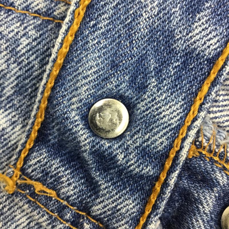 リーバイス Levi s パンツ デニム、ジーンズ USA製 33インチ ダメージ加工 青 / ブルー /  メンズ USED 古着 中古 10139627