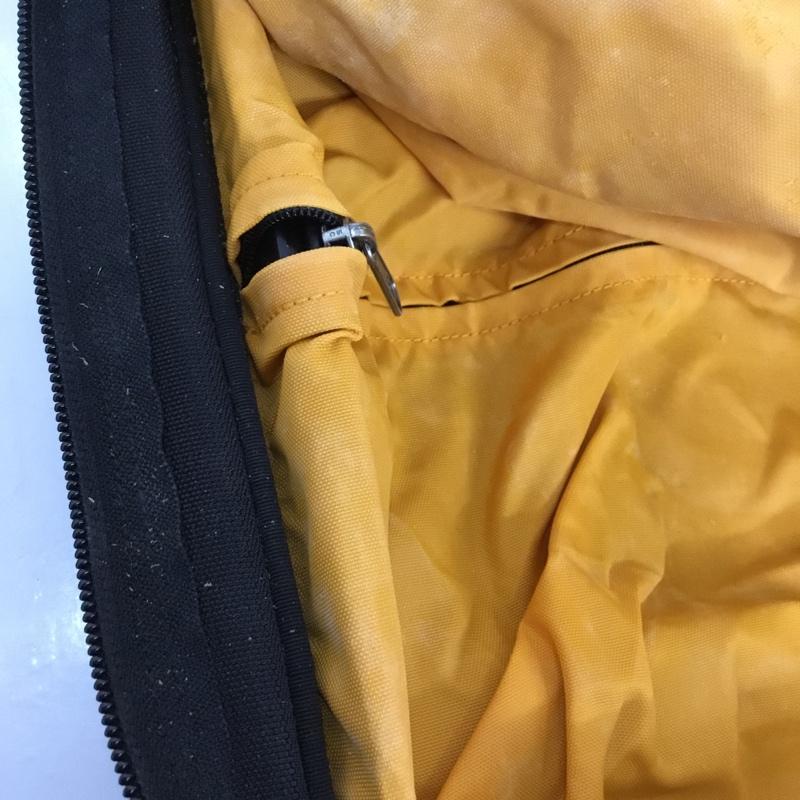 パタゴニア patagonia スーツケース、トランク スーツケース、トランク キャリーバッグ トラベルバッグ 二輪 ボストンバッグ ロゴ、文字 黒 / ブラック /  メンズ USED 古着 中古 10145624