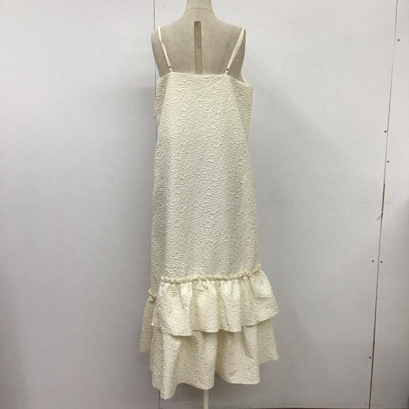フリークスストア FREAK S STORE ワンピース ロングスカート 233-3142 フクレジャガード ティアード キャミワンピース FREE  アイボリー / アイボリー /  レディース USED 古着 中古 10117698