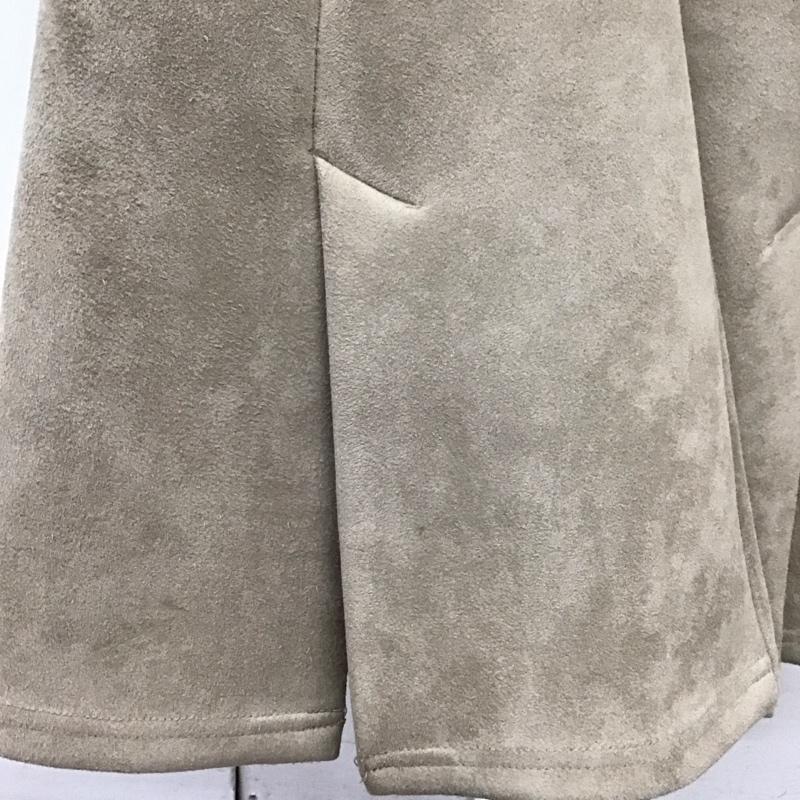 ムルーア MURUA パンツ スラックス 012060700101-04 バックスリットスウェードパンツ フレアパンツ センタータック スウェードパンツ FREE 無地 ベージュ / ベージュ /  レディース USED 古着 中古 10111165