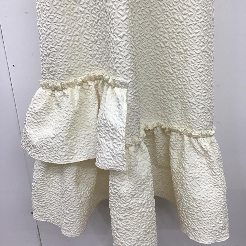 フリークスストア FREAK S STORE ワンピース ロングスカート 233-3142 フクレジャガード ティアード キャミワンピース FREE  アイボリー / アイボリー /  レディース USED 古着 中古 10117698