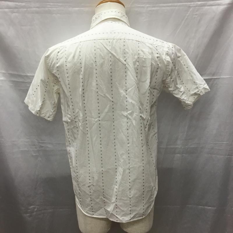 アベイシングエイプ A BATHING APE シャツ、ブラウス 半袖 S 星 白 / ホワイト /  メンズ USED 古着 中古 10113425