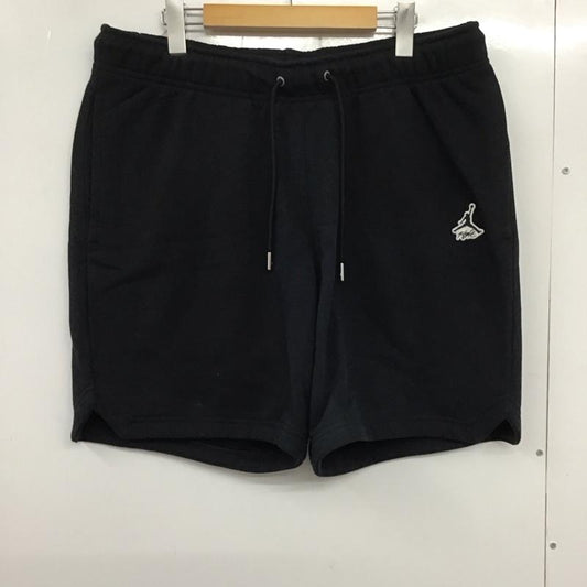 ナイキ NIKE パンツ ショートパンツ da9823-010 ジョーダンエッセンシャルフリースショート ハーフパンツ カジュアルパンツ XL ロゴ、文字 黒 / ブラック /  メンズ USED 古着 中古 10132786
