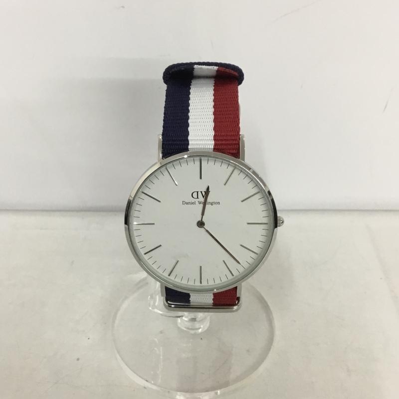 ダニエルウェリントン Daniel Wellington 腕時計 アナログ（クォーツ式） ロゴ、文字 白 / ホワイト / X 赤 / レッド / X 紺 / ネイビー /  メンズ USED 古着 中古 10134905