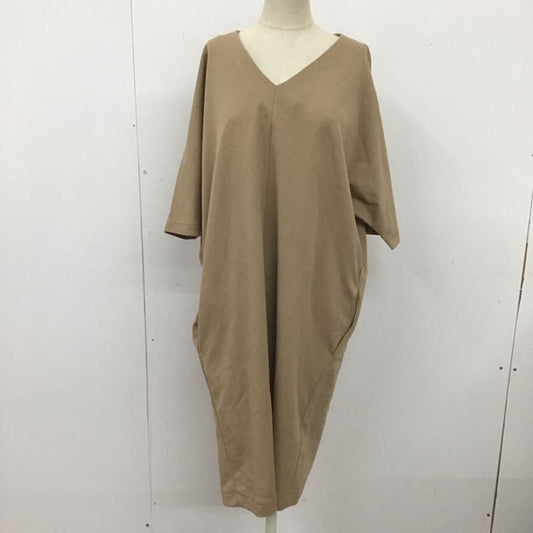 オペークドットクリップ OPAQUE.CLIP ワンピース ひざ丈スカート 637-55217 Vネック タグ付き 40 無地 ベージュ / ベージュ /  レディース USED 古着 中古 10112569
