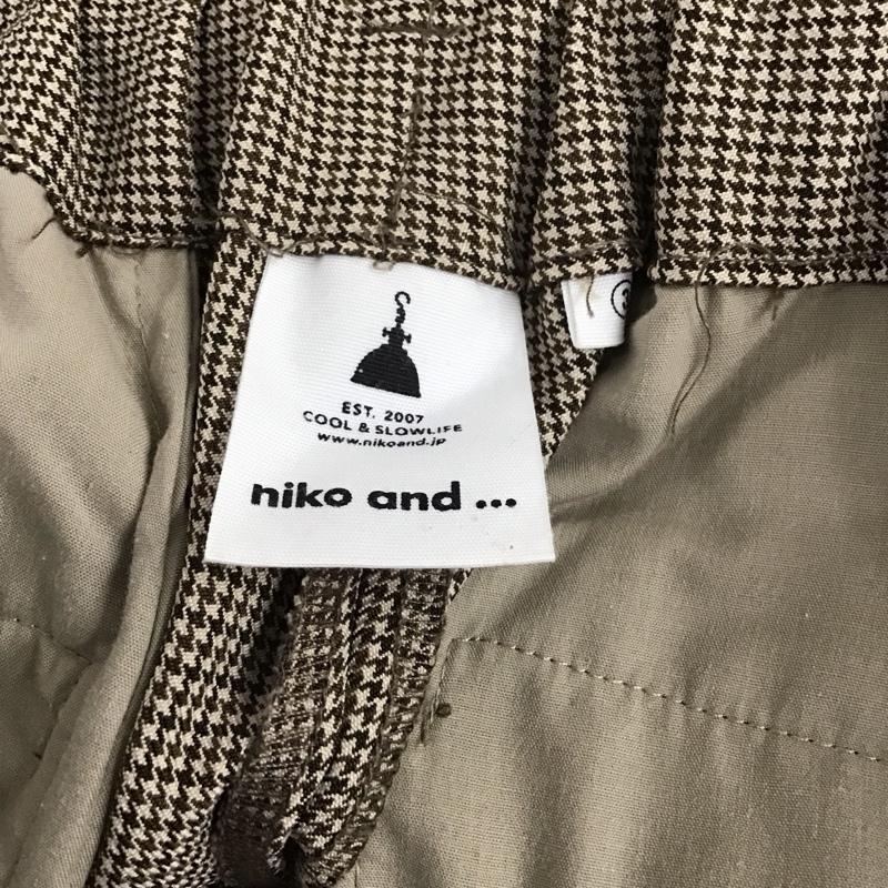 ニコアンド niko and... ボトムス ボトムス S201IK44SM センタープレスパンツ ストレートパンツ 3 チェック ベージュ / ベージュ / X 黒 / ブラック / X 茶 / ブラウン /  レディース USED 古着 中古 10121545