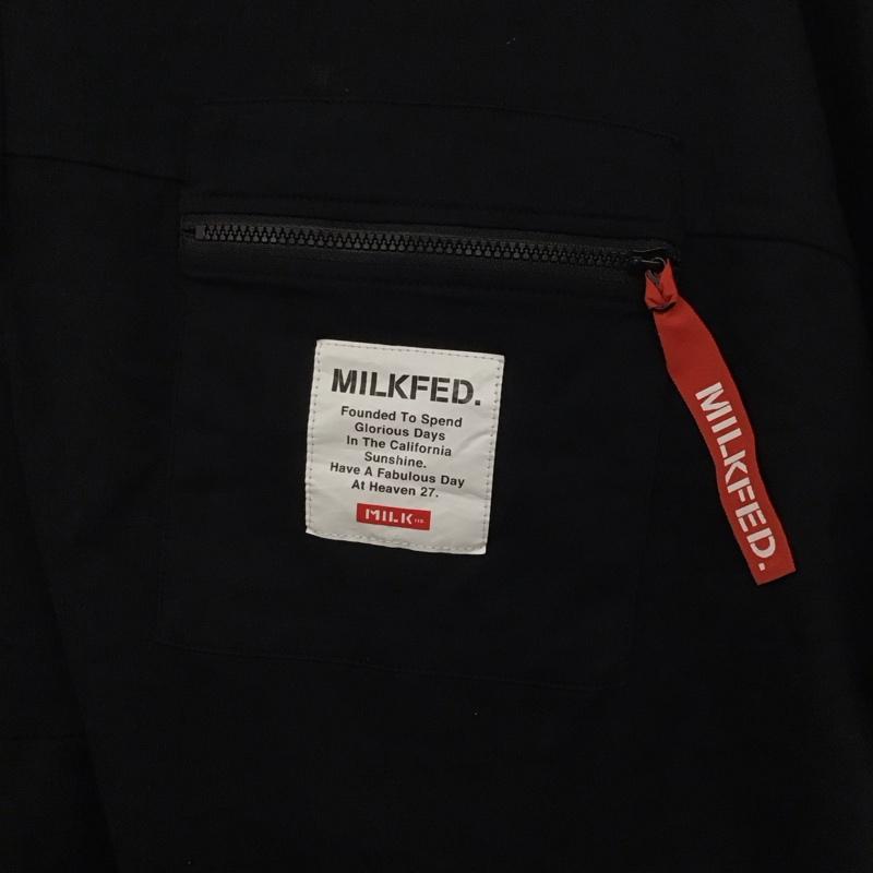 ミルクフェド MILKFED. Tシャツ 半袖 半袖カットソー プリントTシャツ クルーネックカットソー ロゴ、文字 黒 / ブラック /  レディース USED 古着 中古 10128740