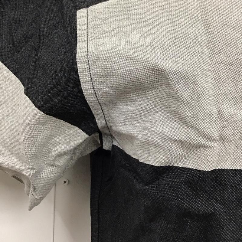 ボルコム VOLCOM シャツ、ブラウス 半袖 A04116JC ボタンダウン ワイドボーダー L ワンポイント 黒 / ブラック / X 灰 / グレー /  メンズ USED 古着 中古 10116334
