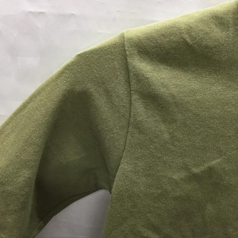 ザノースフェイス THE NORTH FACE Tシャツ 長袖 NTJ82020 ロングスリーブスクエアロゴティー キッズ 130 130cm ロゴ、文字 カーキ / カーキ /  ボーイズ USED 古着 中古 10107445