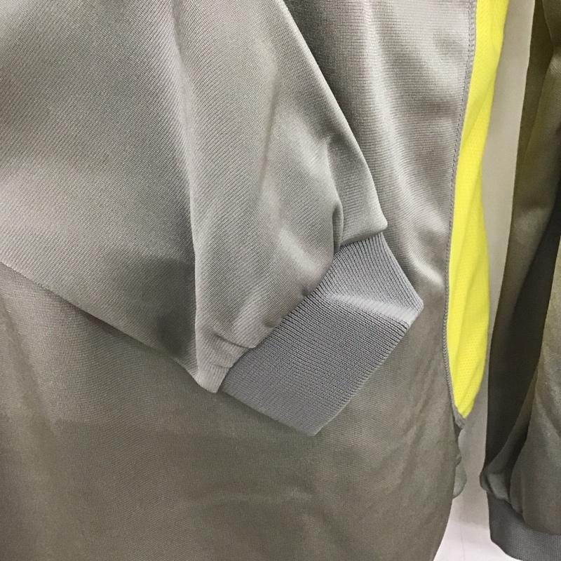 アベイシングエイプ A BATHING APE カットソー 長袖 長袖カットソー Vネックカットソー ロングスリーブカットソー ロゴ、文字 灰 / グレー /  メンズ USED 古着 中古 10119527