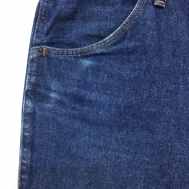 ラングラー Wrangler パンツ デニム、ジーンズ デニムパンツ ワイドパンツ カジュアルパンツ ストレッチパンツ 31インチ 無地 インディゴ / インディゴ /  メンズ USED 古着 中古 10136674