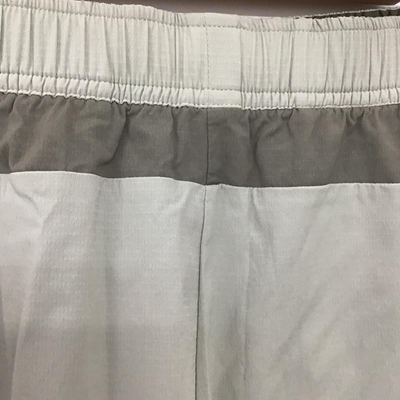 ナイキ NIKE パンツ ショートパンツ ショートパンツ ハーフパンツ カジュアルパンツ スポーツウェア XL ロゴ、文字 灰 / グレー /  メンズ USED 古着 中古 10150857