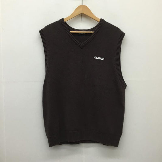 エクストララージ XLARGE ベスト ベスト 101213015003 STANDARD LOGO KNIT VEST Vネックニットベスト M ロゴ、文字 茶 / ブラウン / X 白 / ホワイト /  メンズ USED 古着 中古 10136992