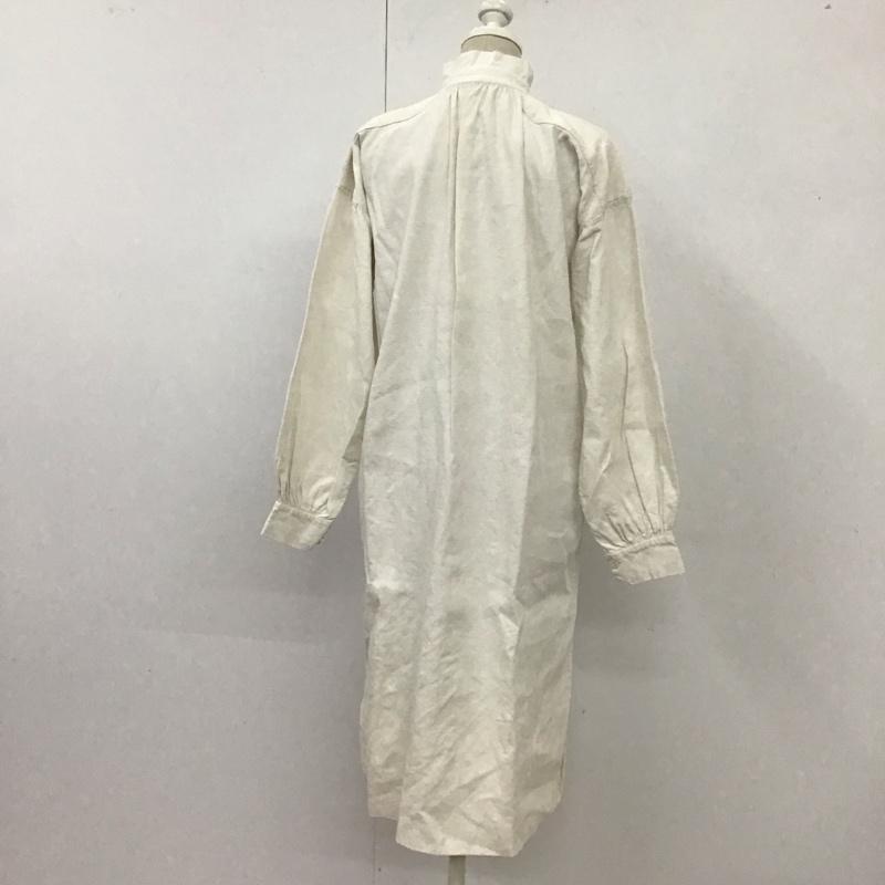 古着 USED ワンピース ロングスカート 長袖シャツワンピース スタンドカラーシャツワンピース ロングワンピース 古着 無地 オフホワイト / オフホワイト /  レディース USED 古着 中古 10113845