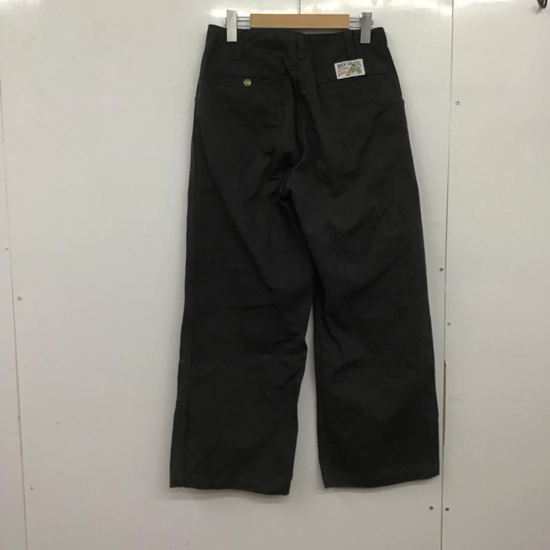 ベンデイビス BEN DAVIS パンツ ワークパンツ、ペインターパンツ ワークパンツ ワイドパンツ カジュアルパンツ 30インチ ロゴ、文字 ダークグレー / ダークグレー /  メンズ USED 古着 中古 10148150