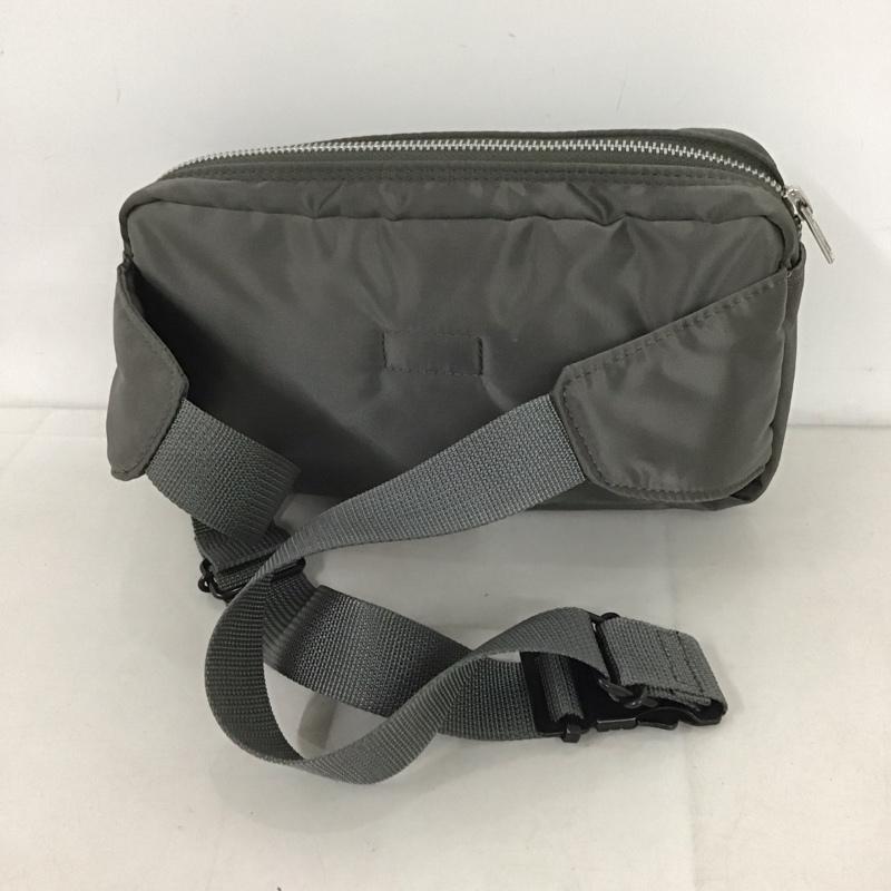 ポーター PORTER ウエストバッグ ウエストバッグ TANKER タンカー ロゴ、文字 銀 / シルバー /  メンズ USED 古着 中古 10141067