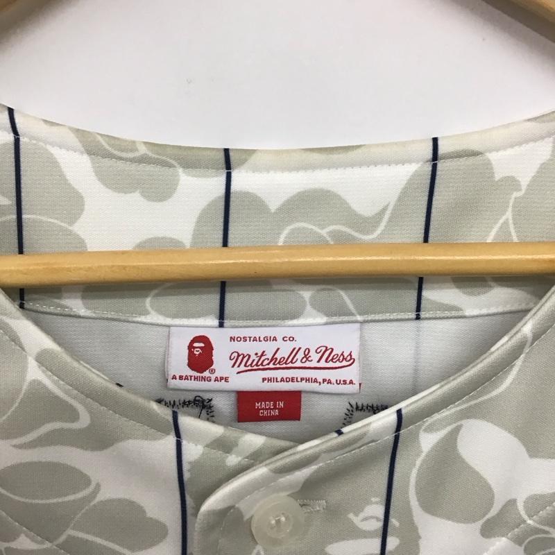 アベイシングエイプ A BATHING APE シャツ、ブラウス 半袖 Mitchell Ness NEWYORKYANKEESABCCAMOJERSEY ベースボールシャツ XL プリント 灰 / グレー /  メンズ USED 古着 中古 10141012