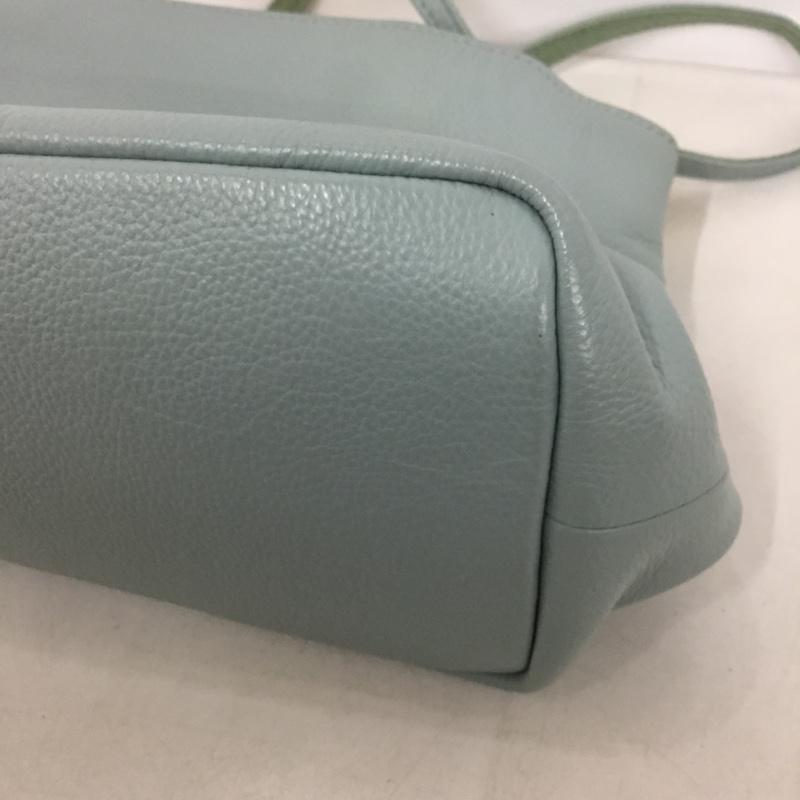 ブルーレーベル・クレストブリッジ BLUE LABEL CRESTBRIDGE ハンドバッグ ハンドバッグ メタルハンドルレザートート ショルダー ロゴ、文字 水色 / ライトブルー / X 金 / ゴールド /  レディース USED 古着 中古 10144902