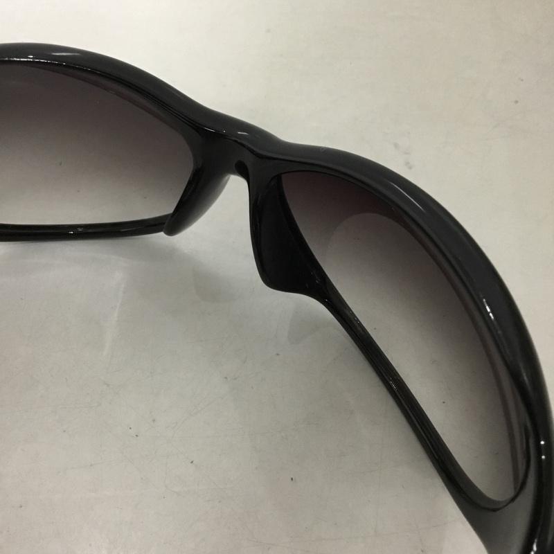 ブラックフライズ BLACK FLYS めがね・サングラス サングラス FLY MODE LIMITED EDITION ケース付き ロゴ、文字 黒 / ブラック /  メンズ USED 古着 中古 10141897