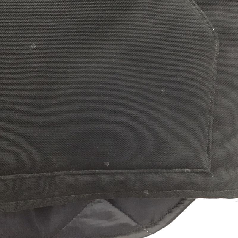 カーハート Carhartt ベスト ベスト ジップアップベスト ノースリーブカットソー アウター M ロゴ、文字 黒 / ブラック /  メンズ USED 古着 中古 10137337