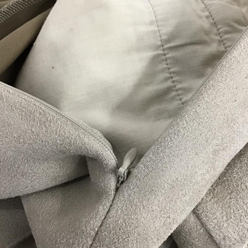 ムルーア MURUA パンツ スラックス 012060700101-04 バックスリットスウェードパンツ フレアパンツ センタータック スウェードパンツ FREE 無地 ベージュ / ベージュ /  レディース USED 古着 中古 10105655