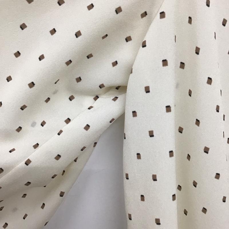 インデックス index シャツ、ブラウス 長袖 長袖シャツ ノーカラーシャツ M プリント 白 / ホワイト /  レディース USED 古着 中古 10132944