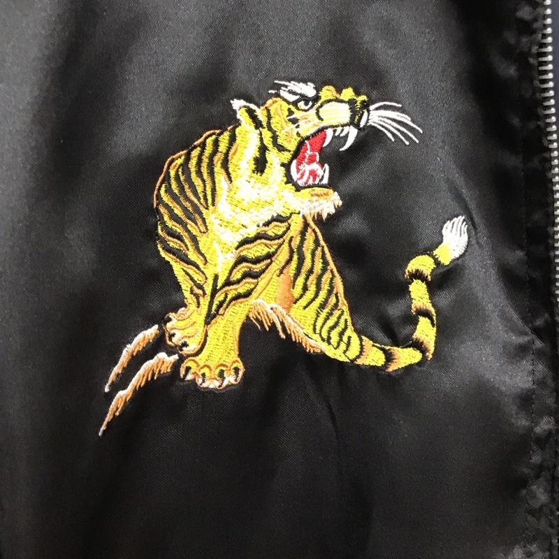 古着 USED ジャケット、上着 ジャンパー、ブルゾン スカジャン ジップアップジャケット アウター 刺繍 L 刺繍 黒 / ブラック / X 銀 / シルバー /  メンズ USED 古着 中古 10137098