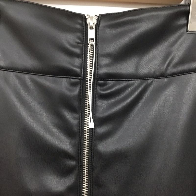 アズールバイマウジー AZUL BY MOUSSY スカート ロングスカート 250ISC31-304I-1 フェイクレザーZIPタイトスカート M 無地 黒 / ブラック /  レディース USED 古着 中古 10145000