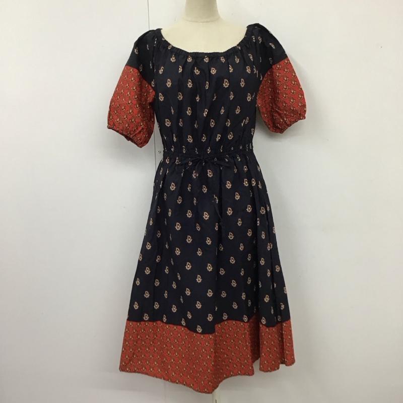 アズールバイマウジー AZUL BY MOUSSY ワンピース ひざ丈スカート 250ASS33-J067 オフショルダー 半袖 S 総柄 赤 / レッド / X 紺 / ネイビー /  レディース USED 古着 中古 10115305