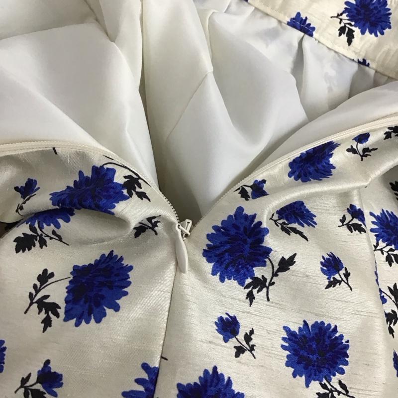 ジルスチュアート JILLSTUART スカート ロングスカート フレアスカート ひざ丈スカート カジュアルスカート 花柄スカート 2 プリント マルチカラー / マルチカラー /  レディース USED 古着 中古 10123856