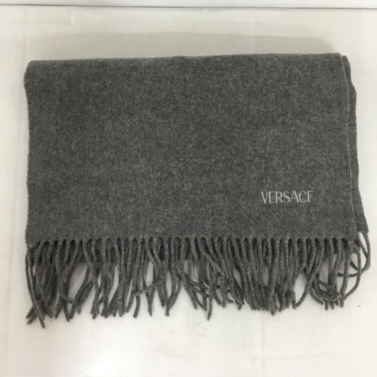 ヴェルサーチ VERSACE マフラー マフラー フリンジ ウール ロゴ、文字 灰 / グレー /  レディース USED 古着 中古 10140028