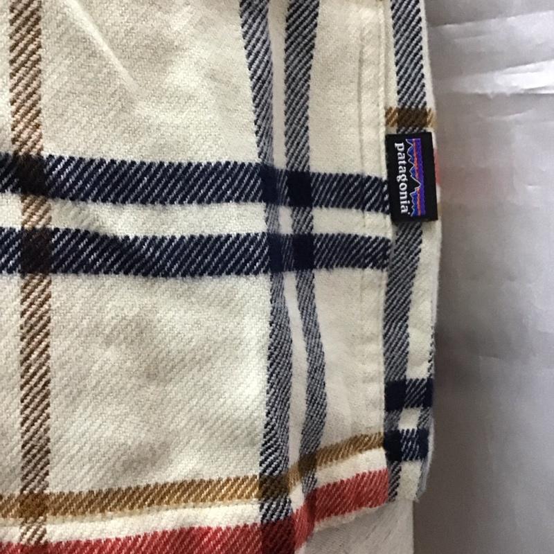 パタゴニア patagonia シャツ、ブラウス 長袖 54130fa16 L/SFjordFlannelShirt 長袖シャツ カジュアルシャツ S チェック マルチカラー / マルチカラー /  メンズ USED 古着 中古 10111720