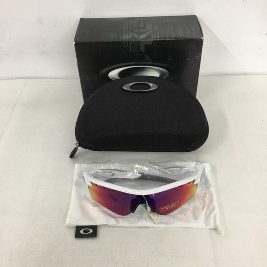 オークリー OAKLEY めがね・サングラス サングラス OO9206-27 RADARLOCK スポーツ サングラス 箱有 プリズム ロゴ、文字 白 / ホワイト / X 灰 / グレー /  メンズ USED 古着 中古 10129365