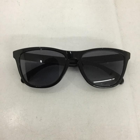 オークリー OAKLEY めがね・サングラス サングラス 24-306 Frogskins フロッグスキン ロゴ、文字 黒 / ブラック /  メンズ USED 古着 中古 10142811