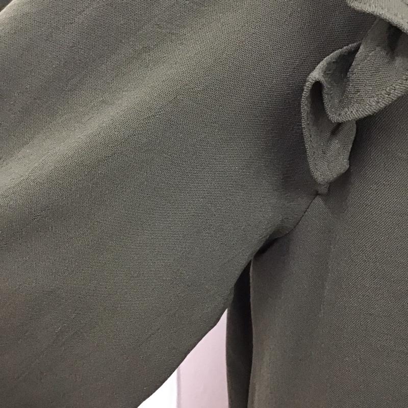 ザラ ZARA ワンピース ミニスカート フリル スタンドカラー 長袖 S 無地 カーキ / カーキ /  レディース USED 古着 中古 10113503