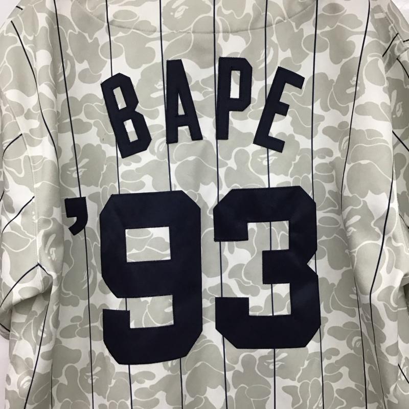 アベイシングエイプ A BATHING APE シャツ、ブラウス 半袖 Mitchell Ness NEWYORKYANKEESABCCAMOJERSEY ベースボールシャツ XL プリント 灰 / グレー /  メンズ USED 古着 中古 10141012