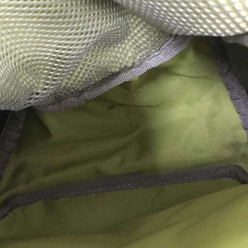 ザノースフェイス THE NORTH FACE バッグ バッグ NMJ71653 SMALL DAY キッズ リュック バックパック デイパック ロゴ、文字 紺 / ネイビー /  ボーイズ USED 古着 中古 10150448
