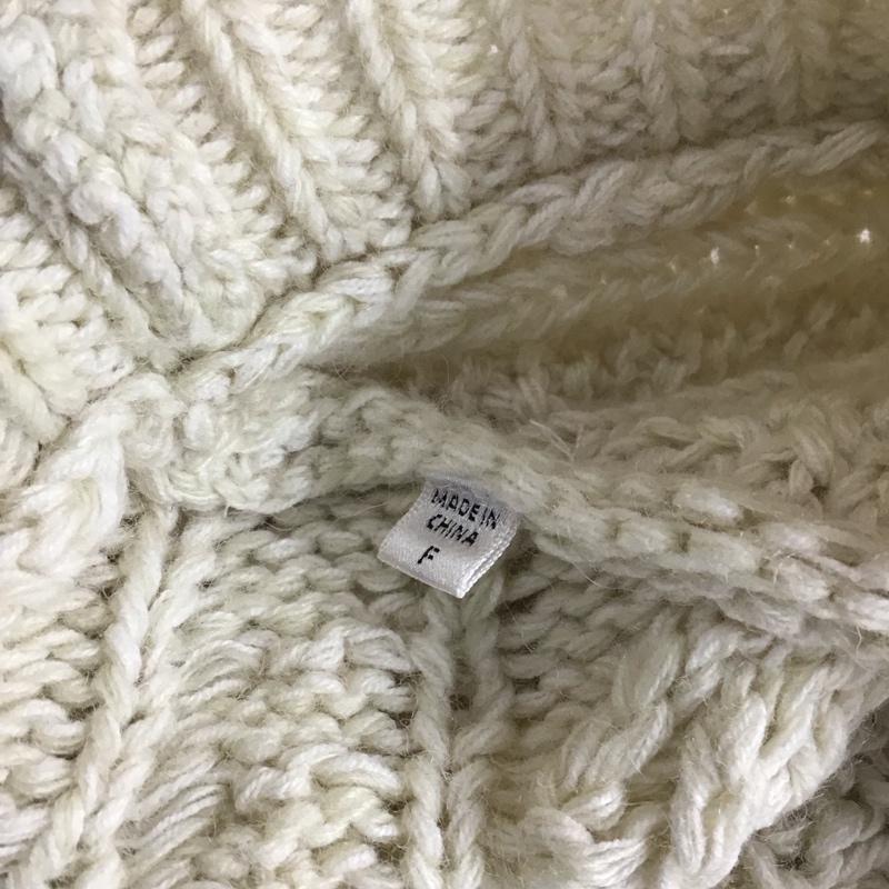 マウジー MOUSSY ベスト ベスト 010DAW70-5360 2WAYCABLESWITCHベスト ケーブルニットベスト ノースリーブカットソー FREE  白 / ホワイト /  レディース USED 古着 中古 10110895