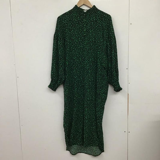 ロデオクラウンズ Rodeo Crowns ワンピース ロングスカート 420DAM33-0620 フローラルフリルワンピース 小花柄ロングワンピ FREE プリント 紺 / ネイビー / X 緑 / グリーン /  レディース USED 古着 中古 10136042