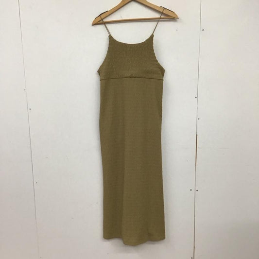 グリーンパークス Green Parks ワンピース ロングスカート 6N23L0H1100 細ひもキャミワンピース ロングワンピース FREE 総柄 ベージュ / ベージュ /  レディース USED 古着 中古 10134038