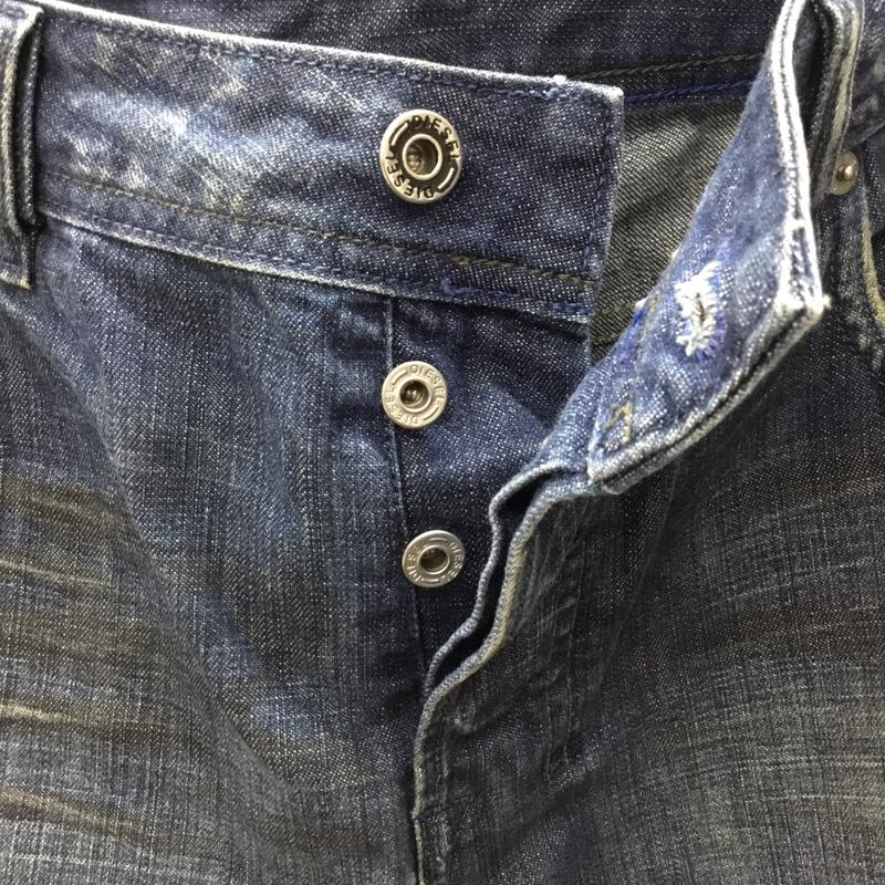 ディーゼル DIESEL パンツ ショートパンツ デニムショートパンツ ハーフパンツ カジュアルパンツ 34インチ 無地 インディゴ / インディゴ /  メンズ USED 古着 中古 10112444