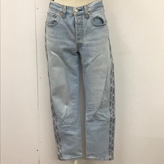 リーバイス Levi s パンツ デニム、ジーンズ 36200-0071 501 CROP DIBS W TAPE W26 L28 26インチ ロゴ、文字 水色 / ライトブルー /  レディース USED 古着 中古 10114580