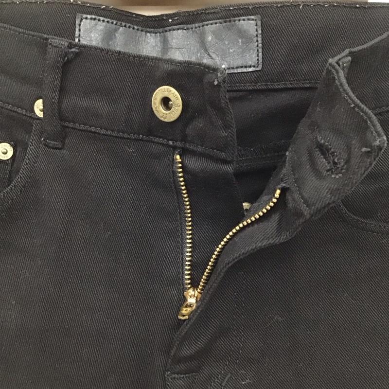 エイプリル77 APRIL77 パンツ デニム、ジーンズ デニムパンツ スリムパンツ ストレッチパンツ ジーンズ 27インチ 無地 黒 / ブラック /  メンズ USED 古着 中古 10119705