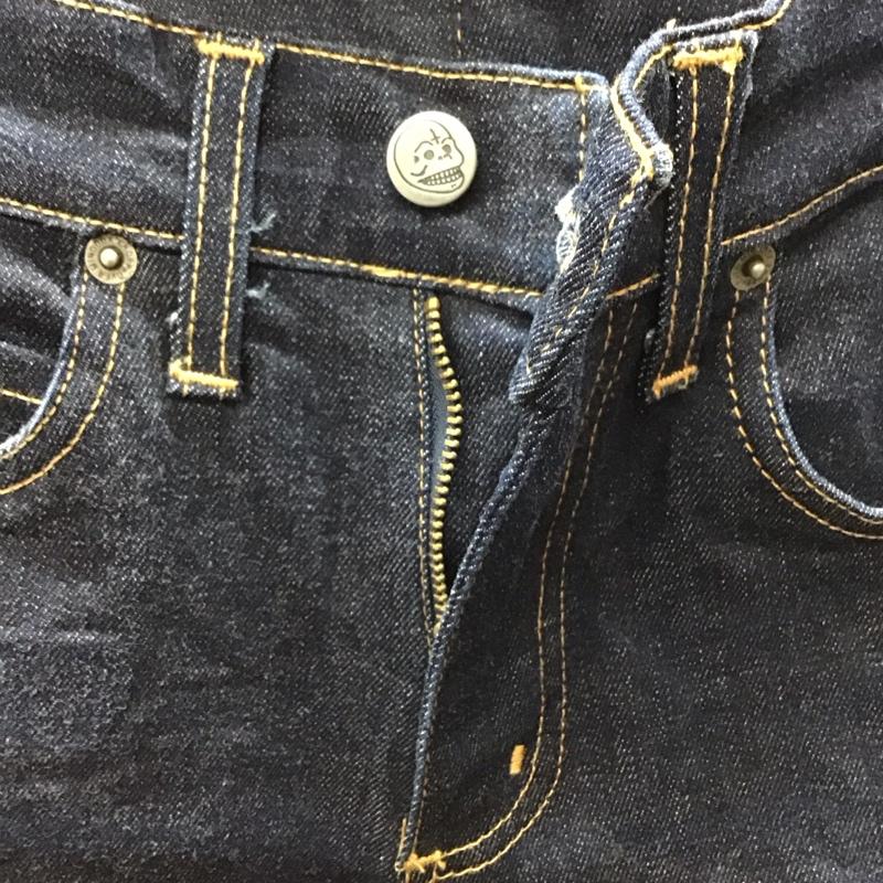 チープマンデイ CHEAP MONDAY パンツ デニム、ジーンズ スキニーパンツ ストレッチ W25 L32 無地 インディゴ / インディゴ /  レディース USED 古着 中古 10115421
