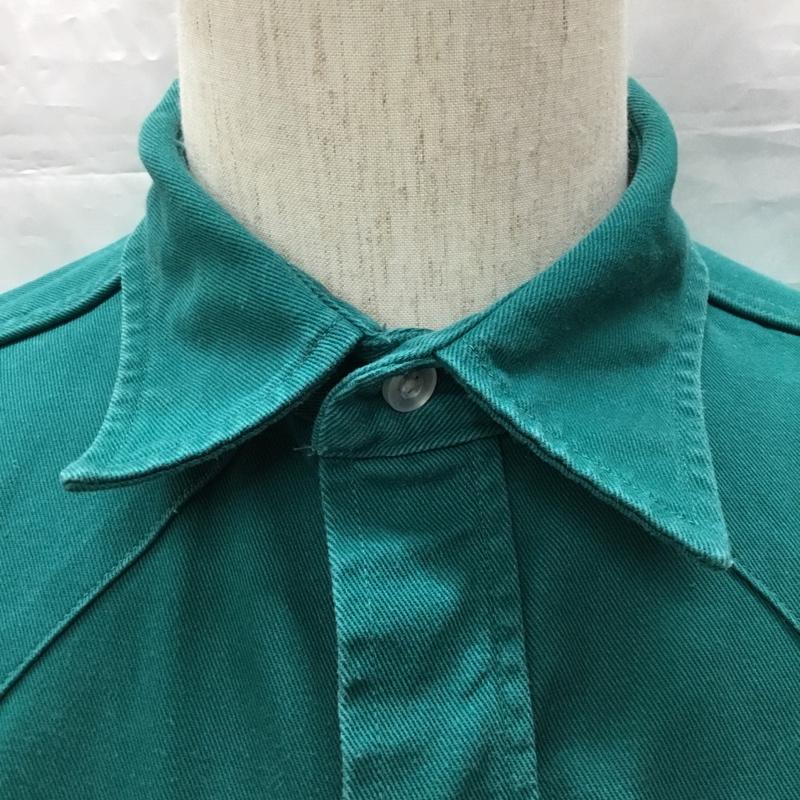 カーハート Carhartt シャツ、ブラウス 長袖 長袖シャツ カラーシャツ ポケットシャツ 長袖カットソー ロゴ、文字 緑 / グリーン /  メンズ USED 古着 中古 10115024