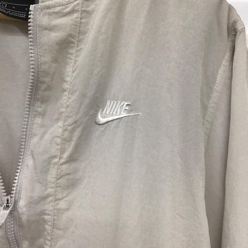 ナイキ NIKE ジャケット、上着 ジャケット、ブレザー ar2215-078 プレイヤーズウーブンジャケット ナイロンジャケット L ロゴ、文字 灰 / グレー /  メンズ USED 古着 中古 10131470
