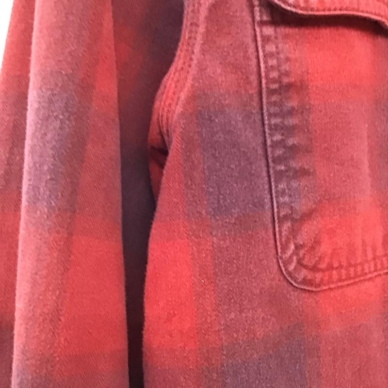 カーハート Carhartt シャツ、ブラウス 長袖 103822 608 チェックシャツ コットン S ロゴ、文字 赤 / レッド /  メンズ USED 古着 中古 10144706