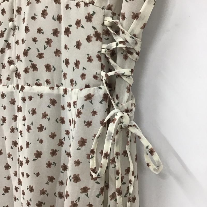 ナイスクラップ NICE CLAUP ワンピース ロングスカート 841720340 小花柄 サイドレースアップOP FREE レディース USED 古着 中古 10131472