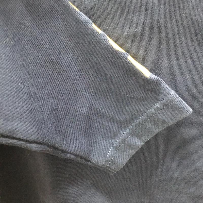 ザノースフェイス THE NORTH FACE Tシャツ 長袖 NTJ82021 ロングスリーブスモールスクエアロゴティー キッズ 130 130cm ロゴ、文字 紺 / ネイビー / X 橙 / オレンジ /  ボーイズ USED 古着 中古 10107442